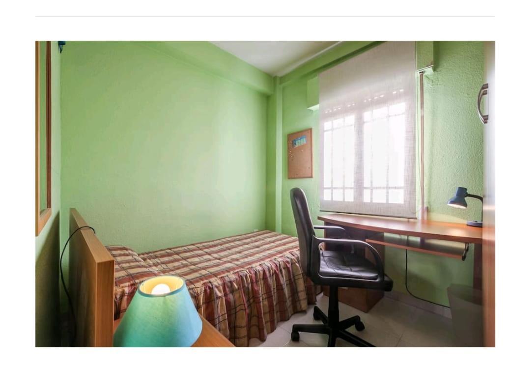 Piso Con Buena Red Wiffi Fibra Optica Alquiler De Habitaciones Sevilla Exterior foto